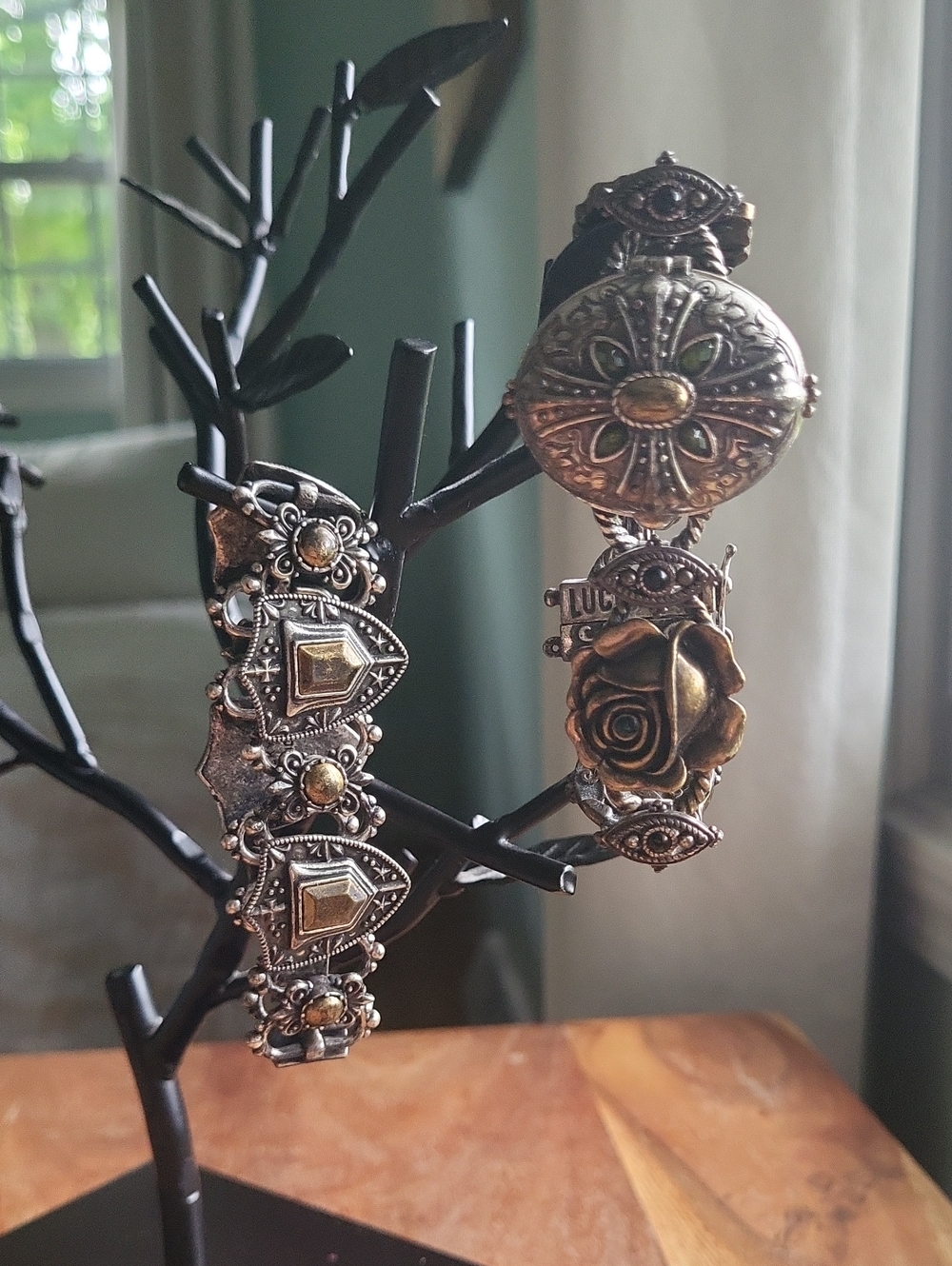 Set Of 2 Lucky Brand Braclets